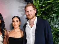 Susedia princa Harryho a Meghan im poriadne naložili: Takto dobré vzťahy rozhodne nevyzerajú!