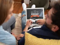 Nákupný ošiaľ vo veľkom zneužívajú aj podvodníci! Na čo si treba dať počas Čierneho piatku veľký pozor