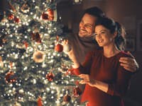 Žena z Anglicka má Vianoce už od septembra: Dôvod vás dojme! Susedia krútia hlavami... je to šialené alebo krásne?