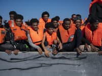 Nový prístup k migrácii: Taliansko pokračuje v kontroverznom pláne s Albánskom