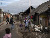 Ako chce vláda pomôcť rómskym komunitám? Plány ministrov zahŕňajú vzdelávanie, zdravie a prácu