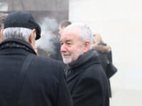 Posledná rozlúčka s Táňou Radevou. Na snímke Peter Rúfus