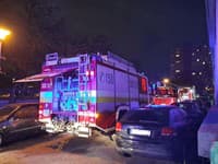 Požiar v Petržalke spôsobilo pripálené jedlo na sporáku