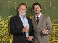 Arnold Schwarzenegger so synom Patrickom