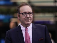 Kevin Spacey (65) lieta opäť v problémoch: Čelí ďalším obvineniam zo sexuálnych trestných činov!