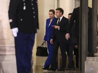 Mette Frederiksenová a Emmanuel Macron