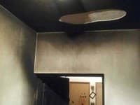 Požiare v bytových domoch niekto úmyselne zapálil