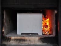 Ako presne prebieha kremácia tela? Riaditeľ pohrebníctva vyvrátil známy MÝTUS: Určite ste mu verili aj vy!