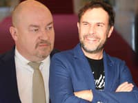 Juraj Kemka sa výborne zabáva na adresu Rudolfa Huliaka.