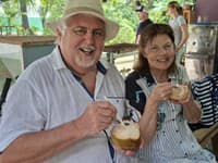 Oliver Andrásy dovolenkoval s manželkou a vnučkou na Maledivách