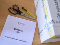 Maturitný týždeň sa pomaly končí: Písomnú maturitu z matematiky absolvuje 5-tisíc žiakov