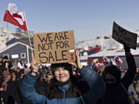 Stovky ľudí v Grónsku protestovali proti Trumpovým výrokom o anexii ostrova