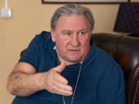 Gérard Depardieu opäť mieri pred SÚD: Ďalšie obvinenie zo SEXUÁLNEHO ÚTOKU!