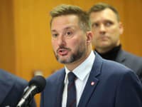 Primátor Bratislavy verí, že električka bude po novej trati v Petržalke jazdiť v máji či júni
