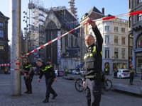 Z útoku v centre Amsterdamu polícia podozrieva 30-ročného Ukrajinca
