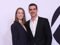 Herec Adam Bardy s manželkou Bibiánou