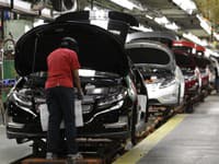 Eurokomisia navrhla flexibilitu pri emisiách CO2, aby pomohla výrobcom áut v EÚ