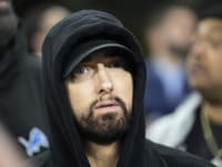 Hviezdny Eminem sa stal prvýkrát starým otcom: Dcéra si ho pri narodení syna uctila nádherným spôsobom!