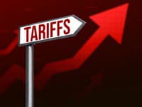 AKTUÁLNE Trump s okamžitou platnosťou pozastavil väčšinu ciel: Americké akcie raketovo rastú