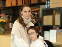 Lenka Šóošová so synom