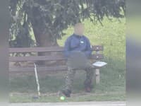 Šokujúce prípady zo Spišskej Novej Vsi: Dvaja muži onanovali neďaleko detského ihriska! Všetko zachytili kamery