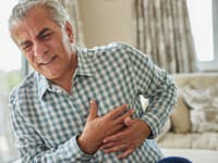 Nie všetky infarkty prichádzajú náhle: TENTO tichý príznak by ste nemali ignorovať! Spoznáte ho aj vy?