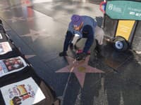 Na Hollywoodskom chodníku slávy pribudne ĎALŠIA HVIEZDA: Získa ju komerčne NAJÚSPEŠNEJŠIA kapela sveta!