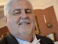 Oliver Andrásy je členom habsburského Rádu svätého Juraja