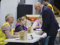 Austrálsky voliči dnes rozhodujú o novom parlamente a vláde