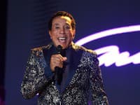 Slávny spevák čelí VÁŽNEMU obvineniu: Sexuálne napadnutie 4 žien... Požadujú ODŠKODNÉ 50 miliónov!