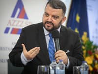 Zjednotení za mier zorganizovalo panelovú diskusiu, prísť má aj Ivan Gašparovič