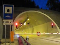 Diaľnicu D1 vrátane tunela Bôrik v noci napokon nezatvoria