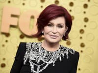 DESIVÝ vzhľad Sharon Osbourne: Chodiaca KOSTRA!