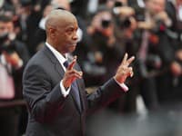 Drsný KONFLIKT na festivale v Cannes: Hviezdny herec sa pustil do fotografa... PRESTAŇ!