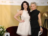 Celeste Buckingham, Alexandra Hinková