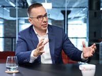 VIDEOROZHOVOR Minister práce Erik Tomáš: Hádok a naťahovačiek je už veľa aj v tejto koalícii