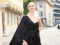 Módna prehliadka Michaela Kováčika. Na snímke Barbora Krajčírová