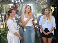 Párty plná celebritných detí, Diana Hágerová s Kristínou Krajčírovou a Hanou Stanczovou