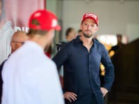 Peter Sagan si pripravil vlastnú bagetu, moderátorsky mu asistoval Richard Lintner