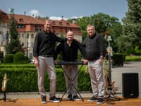 Šviháci_Dan, Filip a Ondřej, ktorých hrajú Martin Pechlát, Daniel Fischer a Tomáš Jeřábek