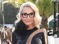 Slováčkova SEXBOMBA (56) v Karlovych Varoch: Opäť NESKLAMALA... Pod šatami bola ÚPLNE HOLÁ!