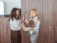 Moderátorka Iveta Malachovská a generálna riaditeľka STVR Martina Flašíková