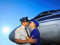 Turbulencie v nohavičkách: Letuška odhalila tajné sexuálne praktiky v kokpite, takýto majú postup!