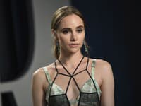 Suki Waterhouse