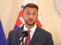 Minister Šutaj Eštok bráni políciu: Žiada rešpekt po medzinárodnej akcii na Ukrajine