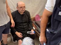 V napadu na edino katoliško cerkev v Gazi ubiti dve ženski, več ranjenih