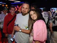 Premiéra filmu Duchoň, Lenka Šóošová s manželom Richardom Raimanom