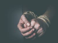 Vydieračský únos na Záhorí! Nasledovať mal fyzický útok i vyhrážky, obvinené sú štyri osoby