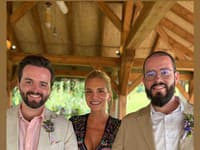 Dara Rolins na svadbe synovca.