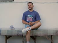 Štefan Štec vo videoklipe Chvíľa